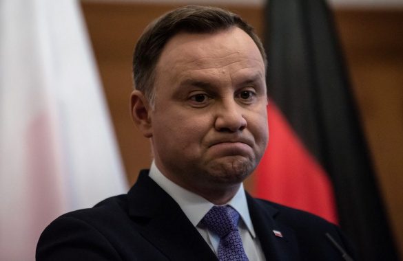 Dudę – na dechy: dlaczego Europa powinna ukarać Polskę za okrutne traktowanie migrantów